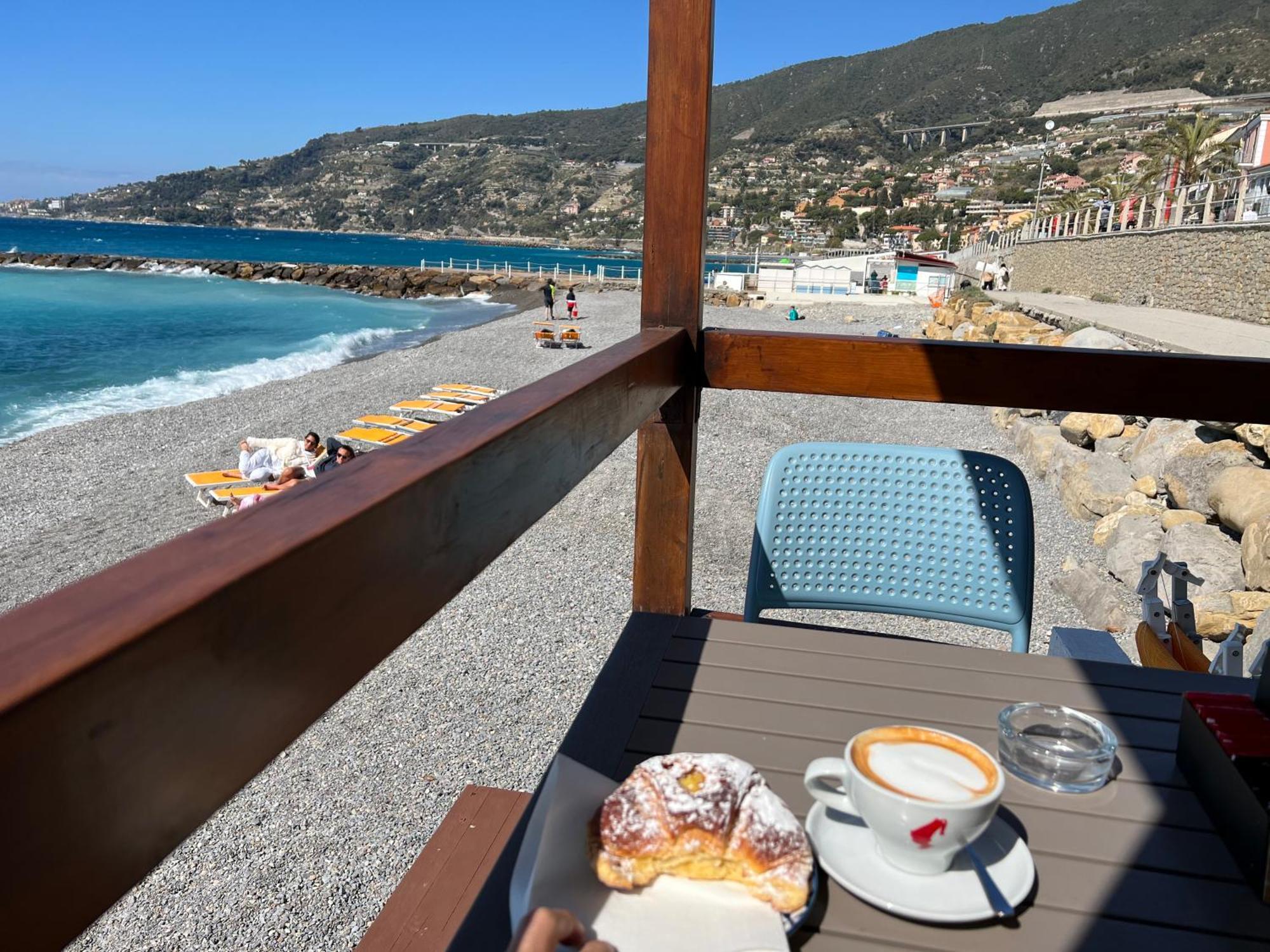 La Rosa Dei Venti, Centro Storico, 50 Metri Dalle Spiagge Apartment Ospedaletti Exterior photo